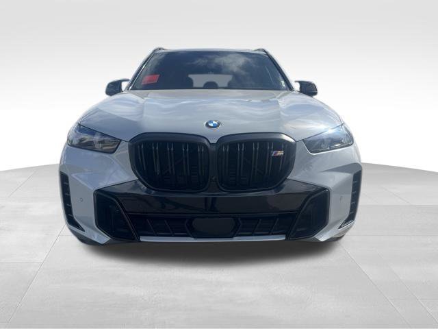 Used 2025 Gray BMW M60i image 2