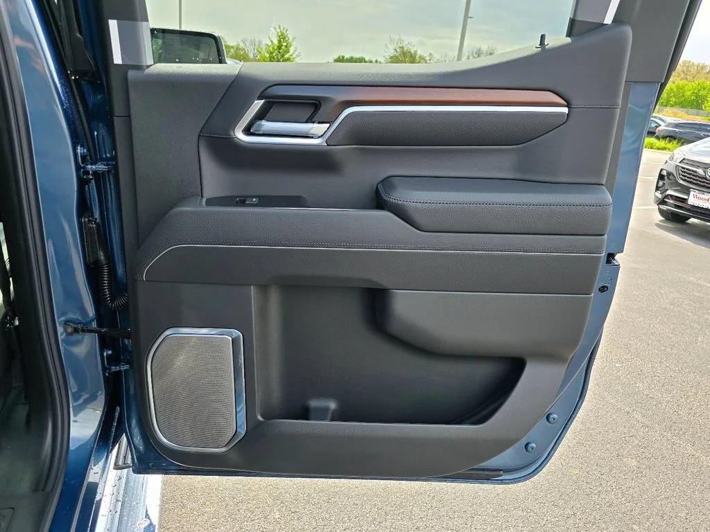 New 2026 DOWNPOUR METALLIC GMC Denali image 32