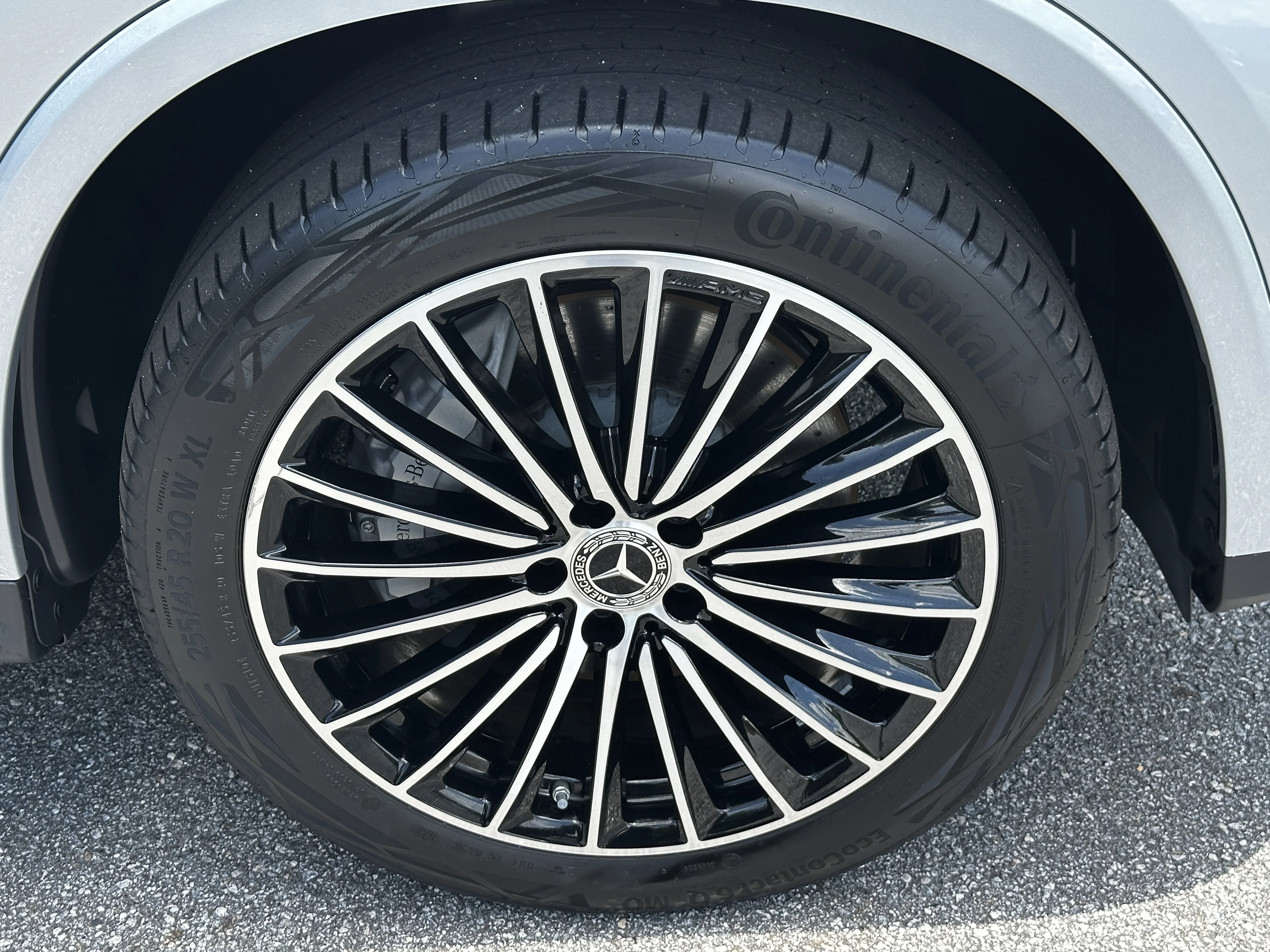 Certified Used 2025 Silver Mercedes-Benz GLC 300 image 14