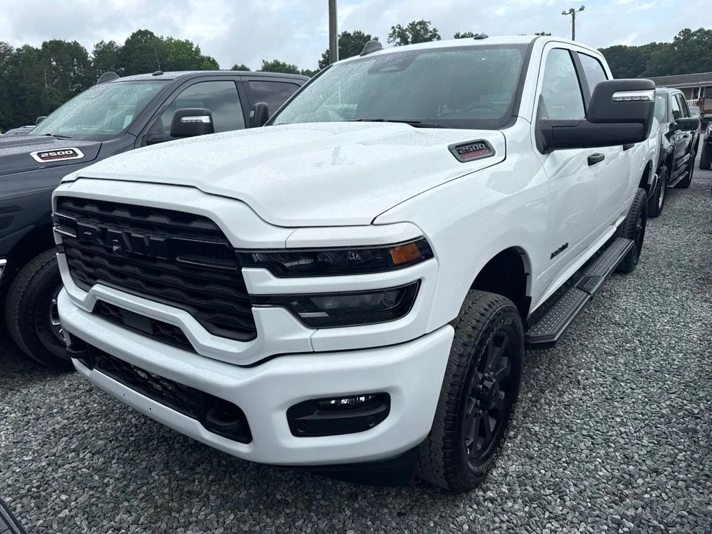 Used 2025 White Ram Big Horn image 1
