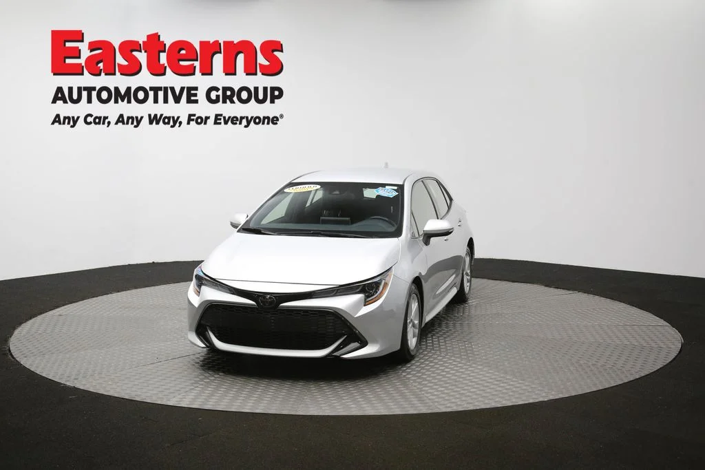 Used 2021 Silver Toyota SE image 49