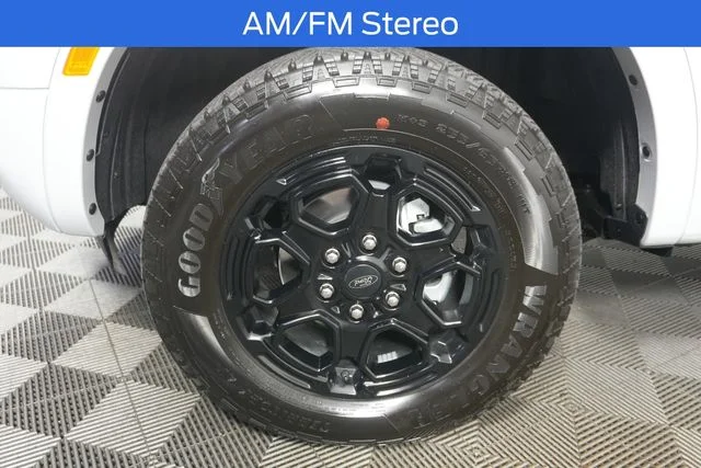 New 2026 Avalanche Ford XLT image 9