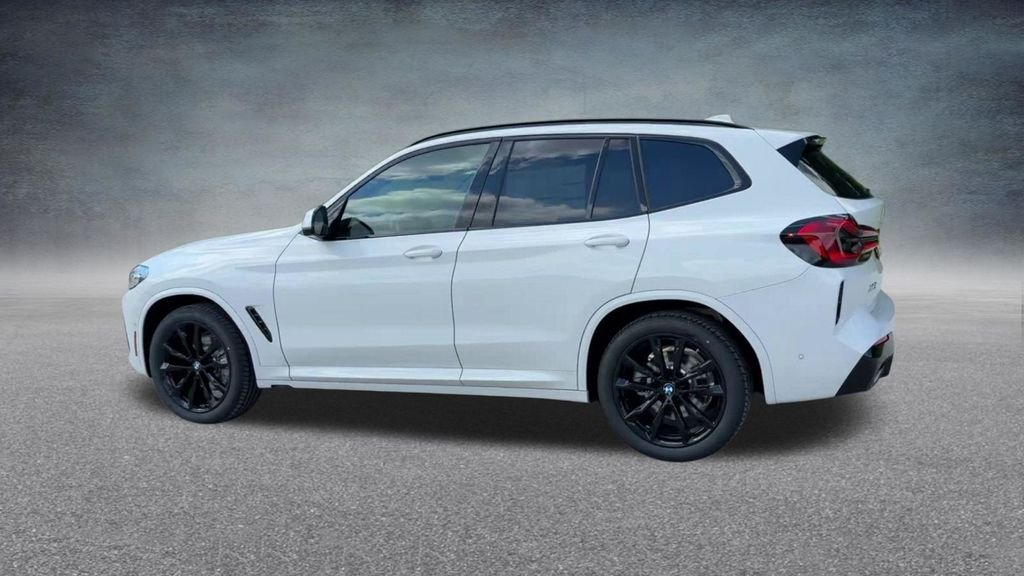 Used 2024 White BMW xDrive30i image 15