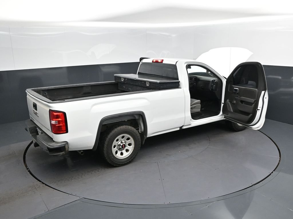 Used 2016 White GMC Base image 44
