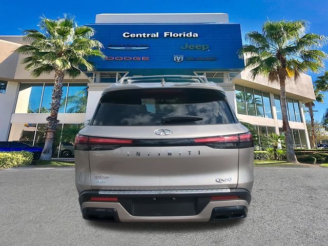 Used 2025 Silver INFINITI LUXE image 6