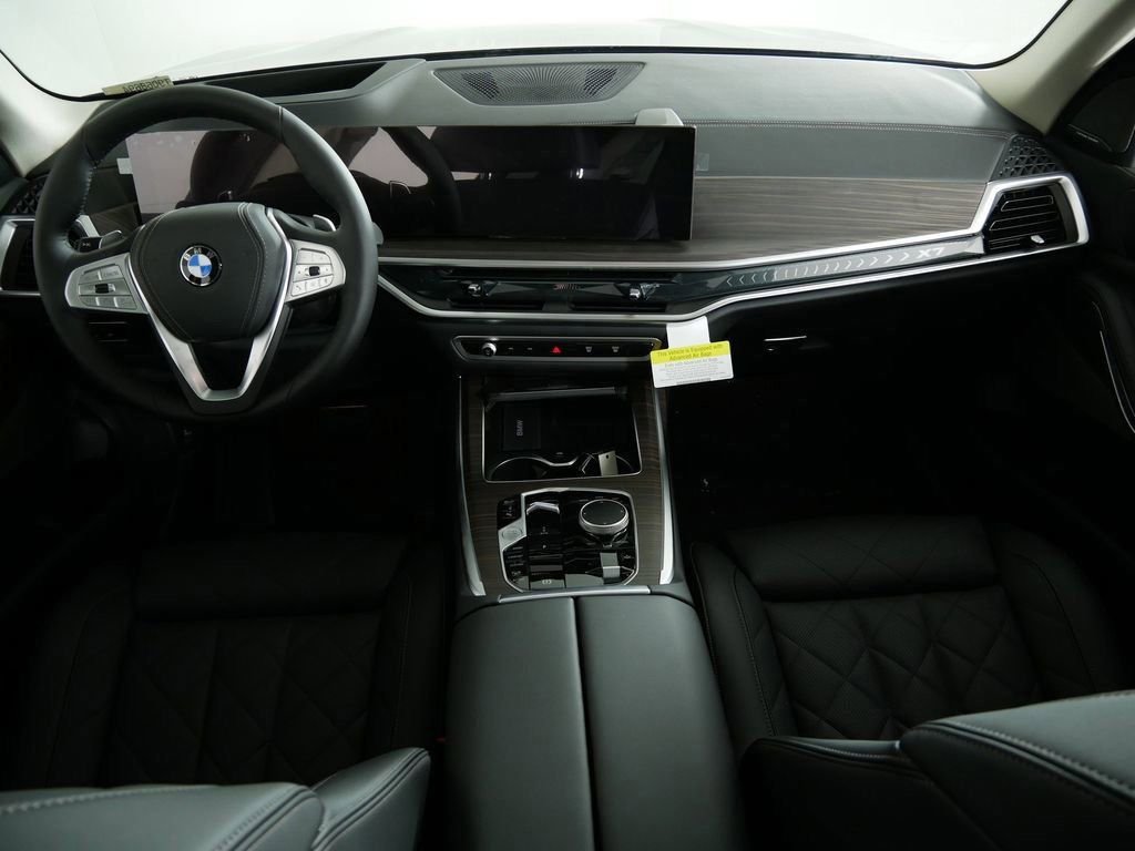 Used 2026 Black Sapphire Metallic BMW xDrive40i image 6