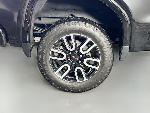 Used 2021 Black GMC AT4 image 37