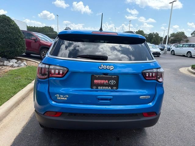 Used 2024 Blue Jeep Latitude image 8