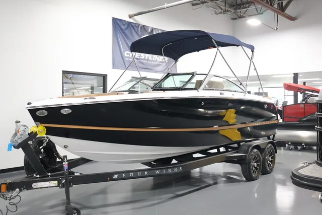 2025 Four Winns H2 