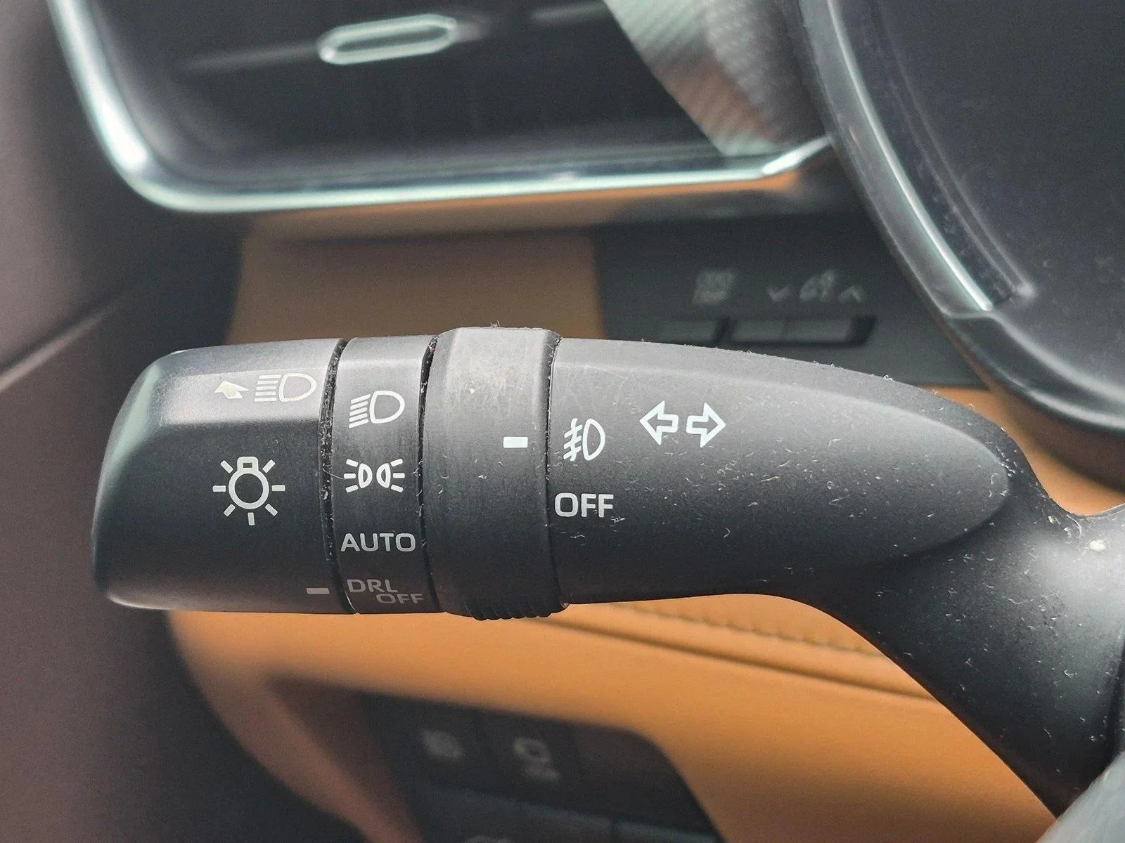 Used 2021 Magnetic Gray Metallic Toyota Platinum image 10