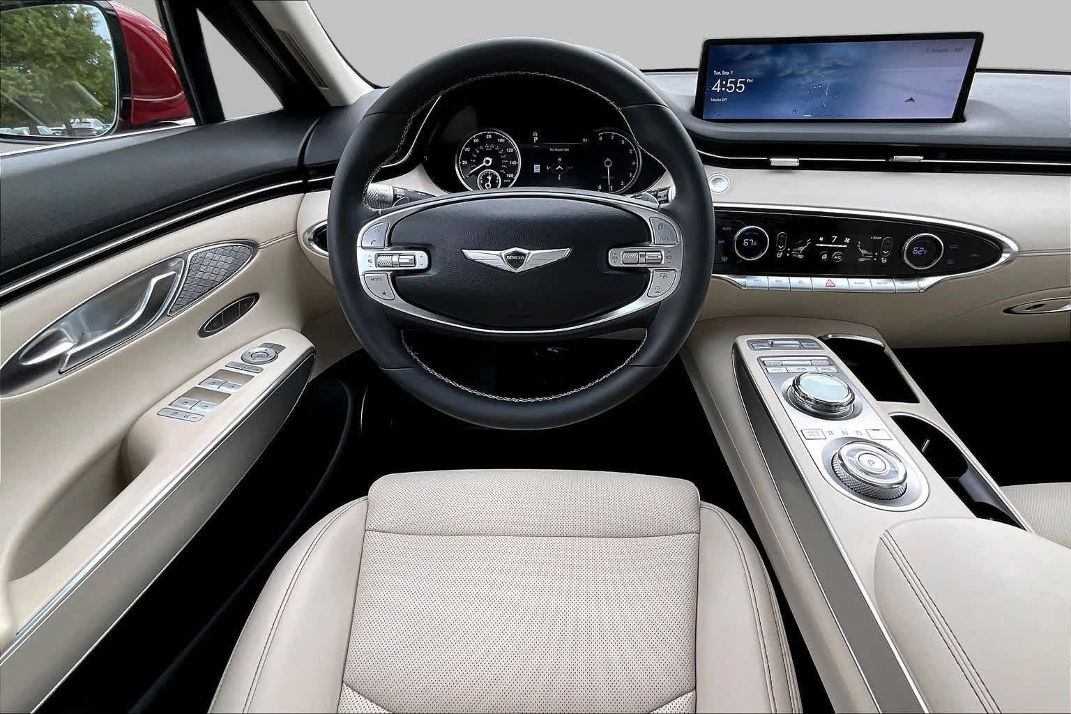 Pre-Owned 2024 Genesis GV70 2.5T