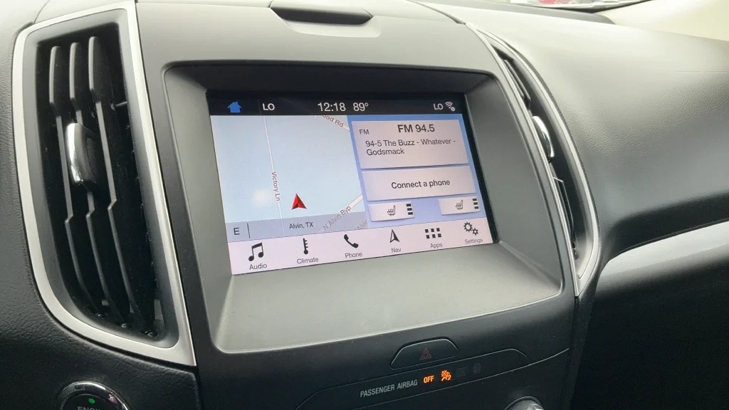 Used 2019 White Ford SEL image 11