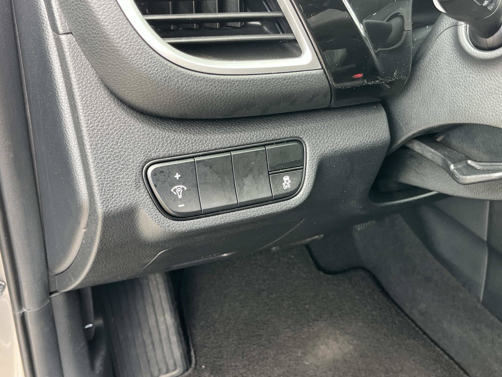 Used 2024 Steel Gray Kia X-Line image 27