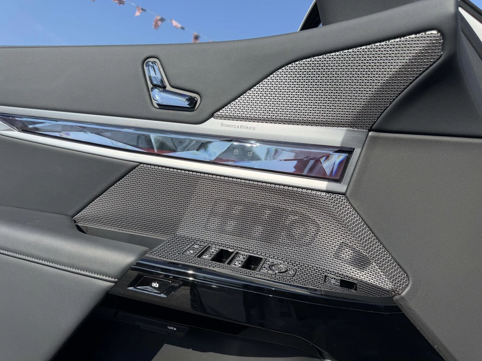 2026 BMW 7 Series 740i - Photo 27