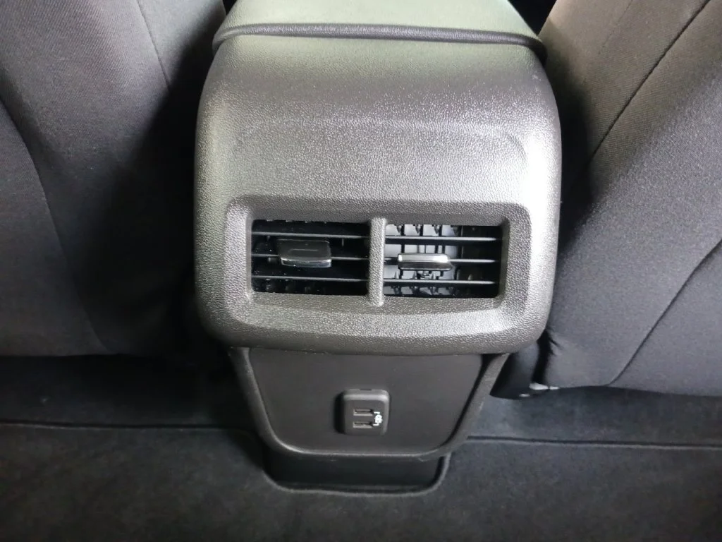 Used 2023 SUMMIT WHITE Chevrolet LT image 23