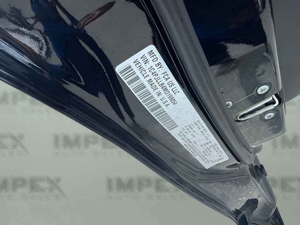 Used 2021 Black Jeep Latitude Plus image 26