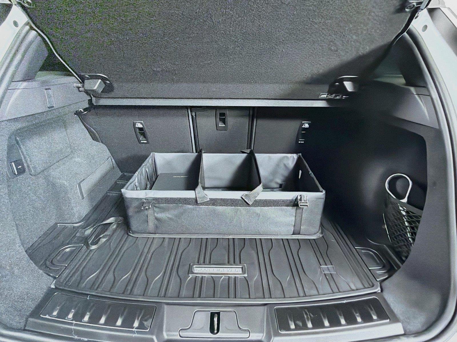 New 2026 Fuji White Land Rover Core S image 26