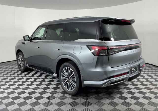 New 2027 Silver INFINITI LUXE image 4
