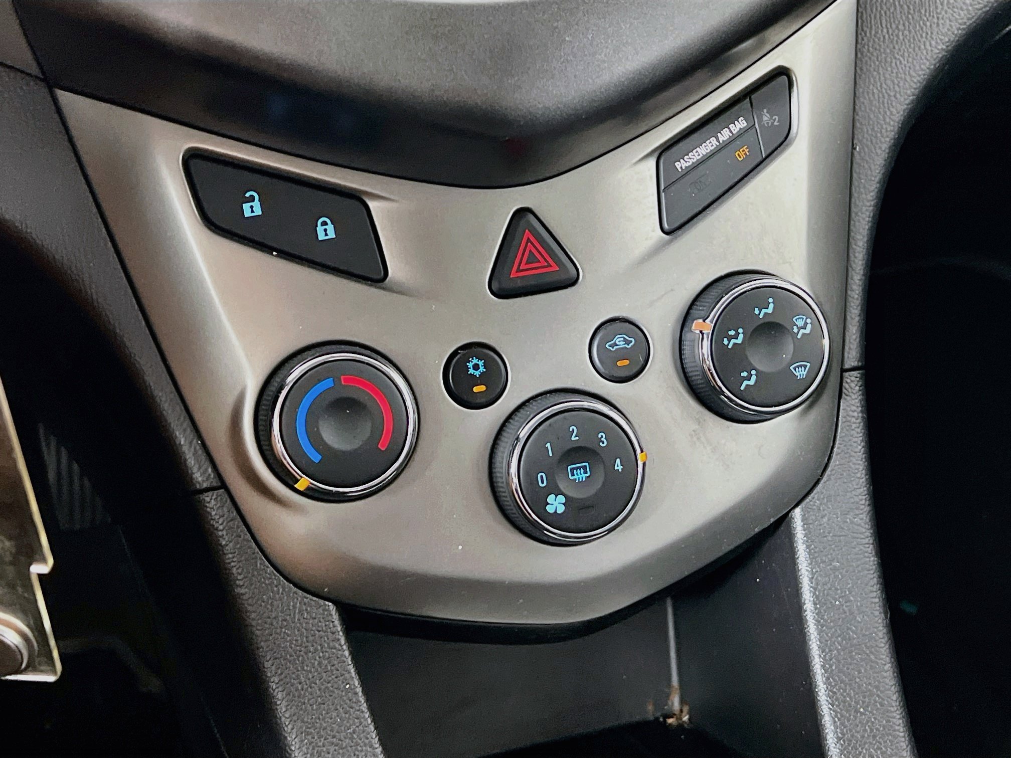 Used 2015 Mocha Bronze Metallic Chevrolet LT image 17
