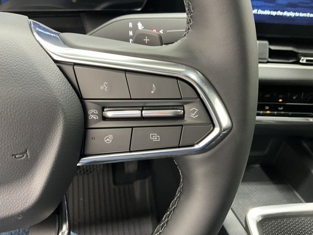 New 2027 Mosaic Black Metallic Chevrolet LT image 29