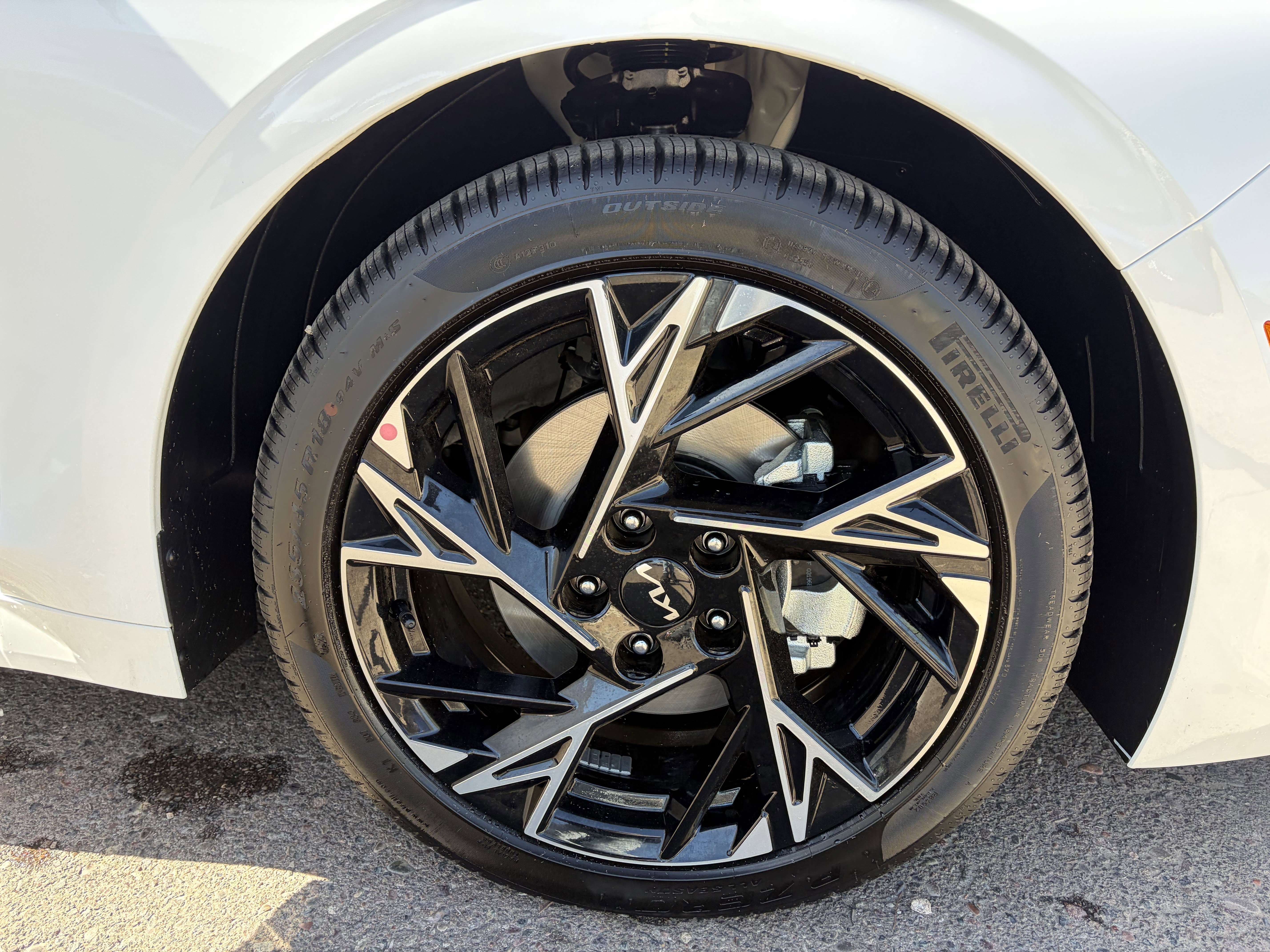 New 2026 Snow White Pearl Kia GT-Line FWD image 7