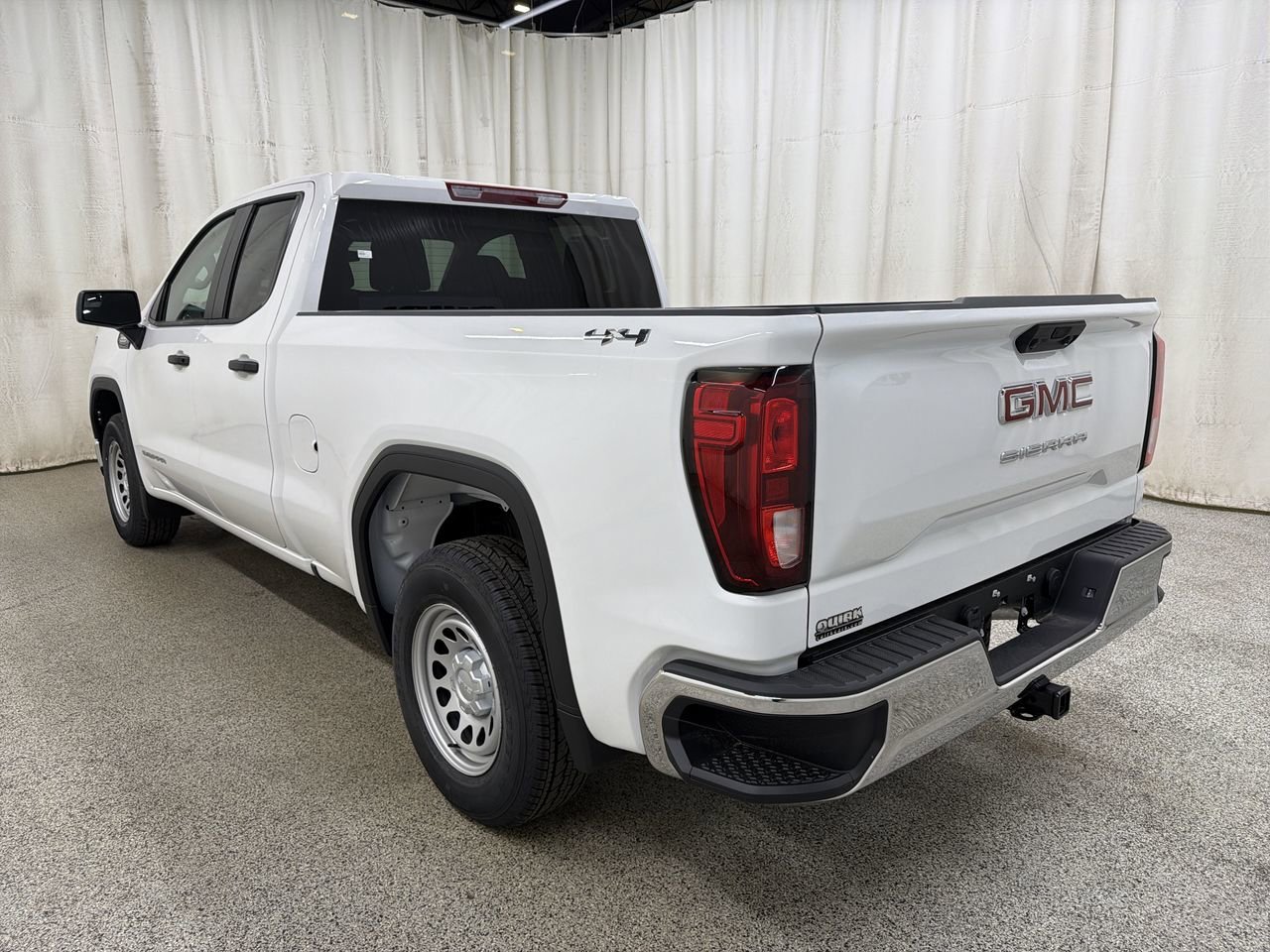 2026 GMC Sierra 1500 Pro - Photo 9