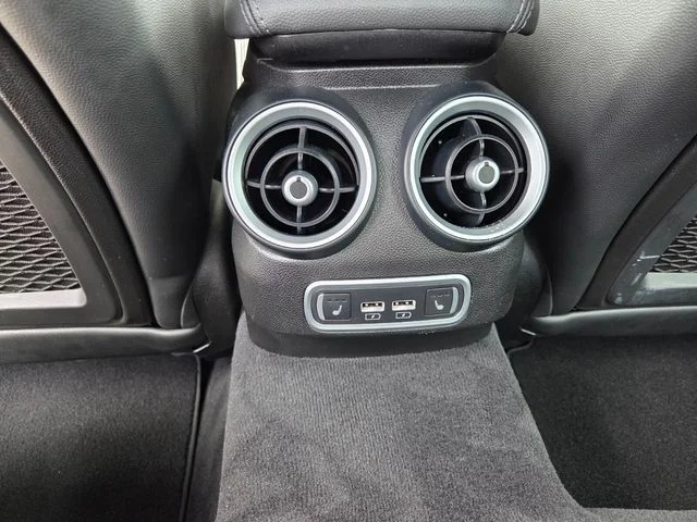 Used 2022 White Alfa Romeo Veloce image 15