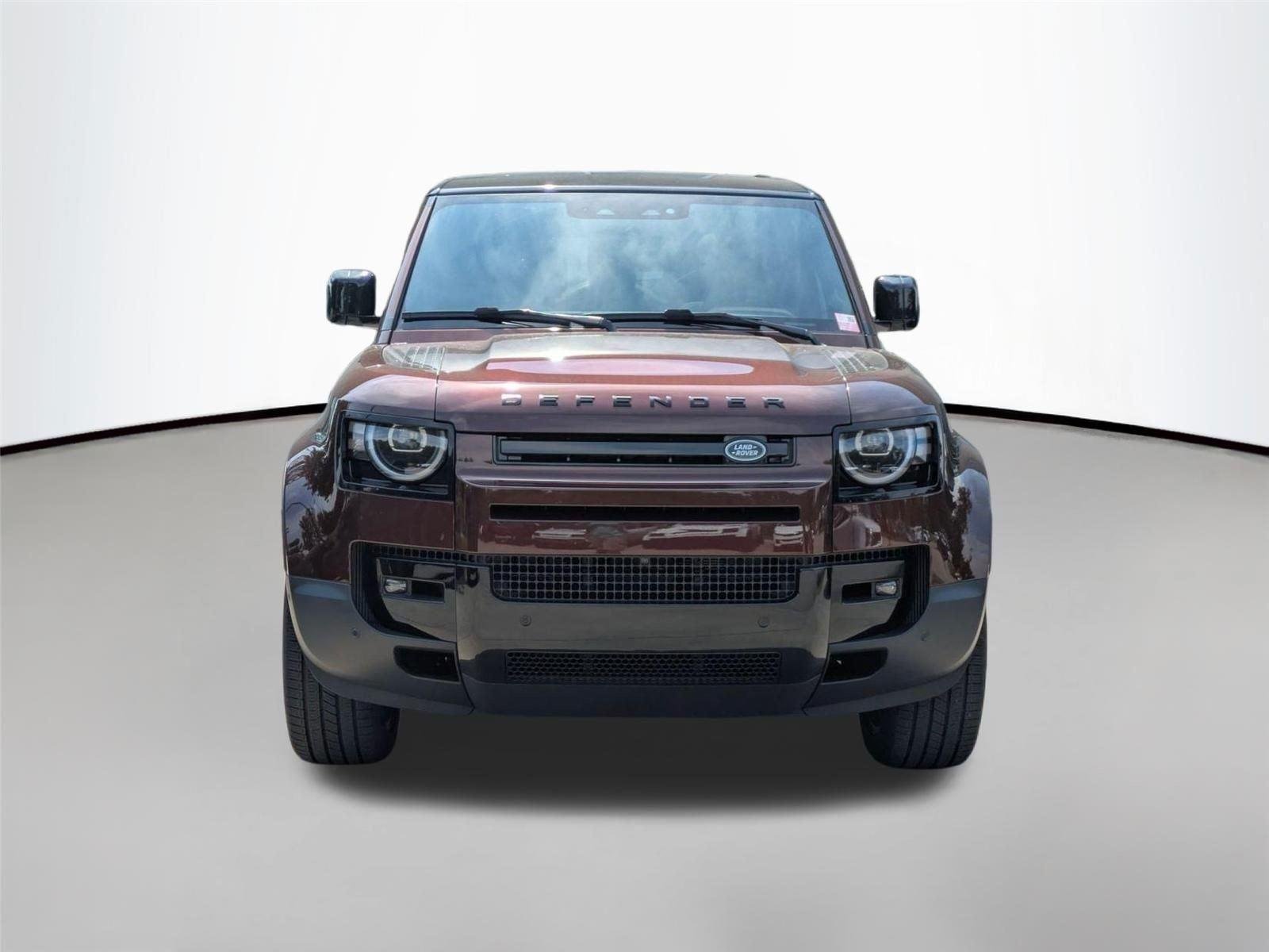 New 2026 Sedona Red Land Rover S image 2