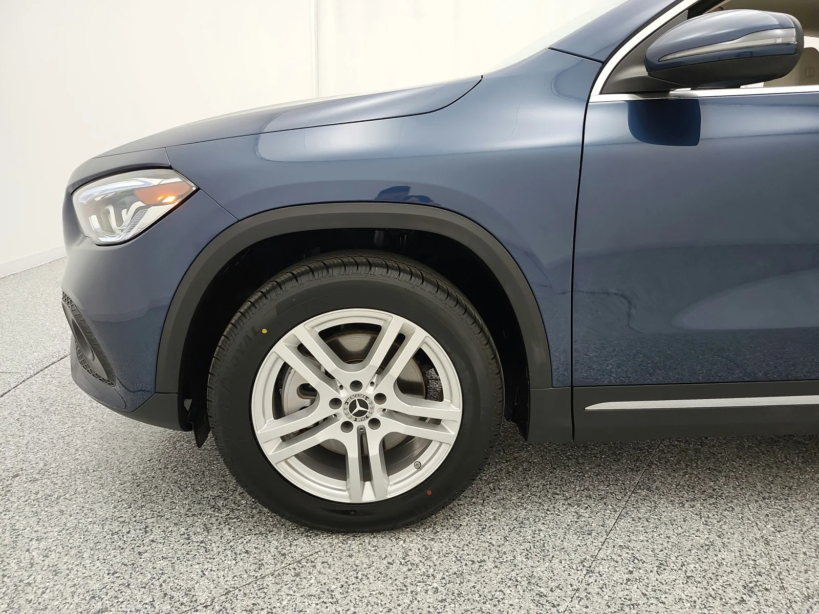 Used 2021 Denim Blue Metallic Mercedes-Benz GLA 250 SUV image 17