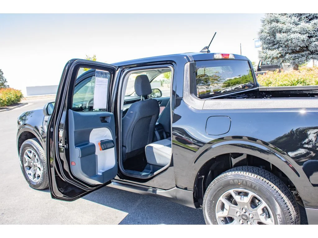 Used 2024 Shadow Black Ford XLT image 13