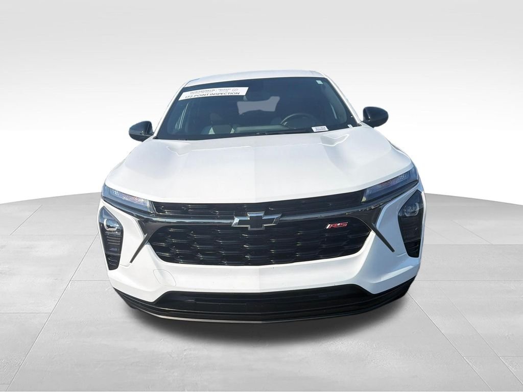 Used 2025 White Chevrolet 1RS image 8