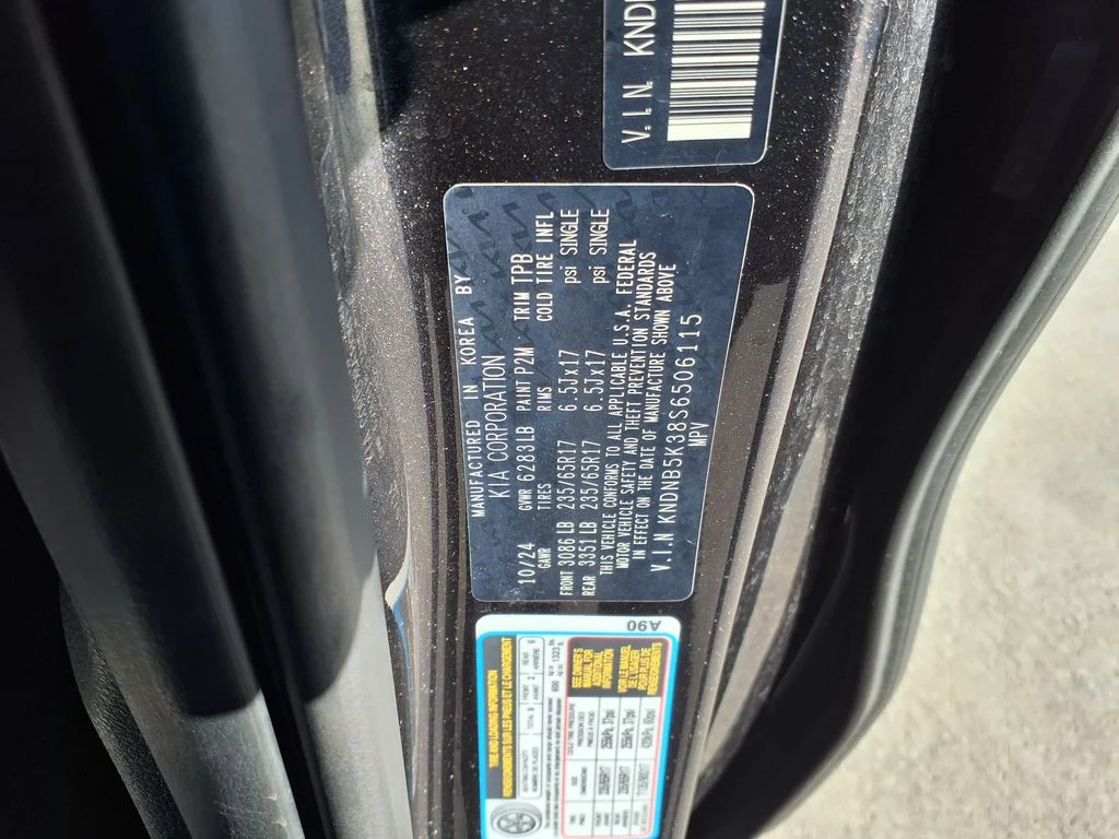 Used 2025 Gray Kia LXS image 37
