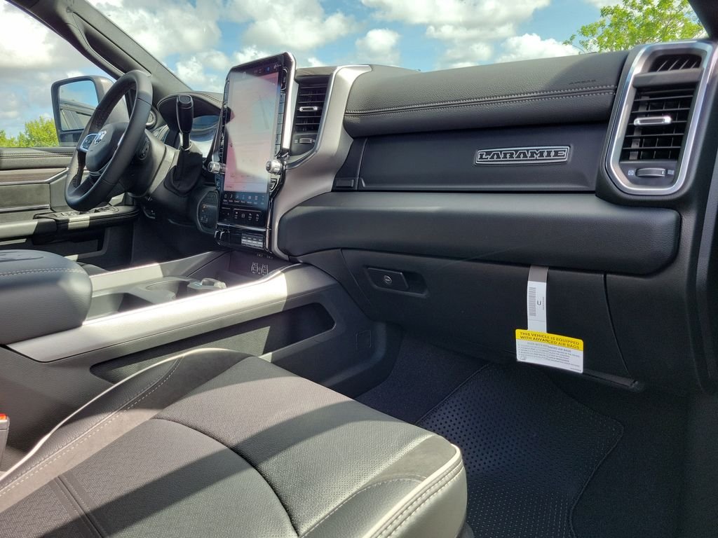 New 2026 Ceramic Gray Clear-Coat Exterior Paint RAM Laramie image 13