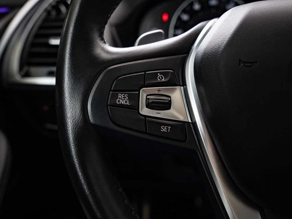 Used 2019 Dark Graphite Metallic BMW xDrive30i image 28