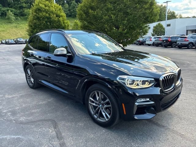 Used 2019 Black Sapphire Metallic BMW M40i image 7