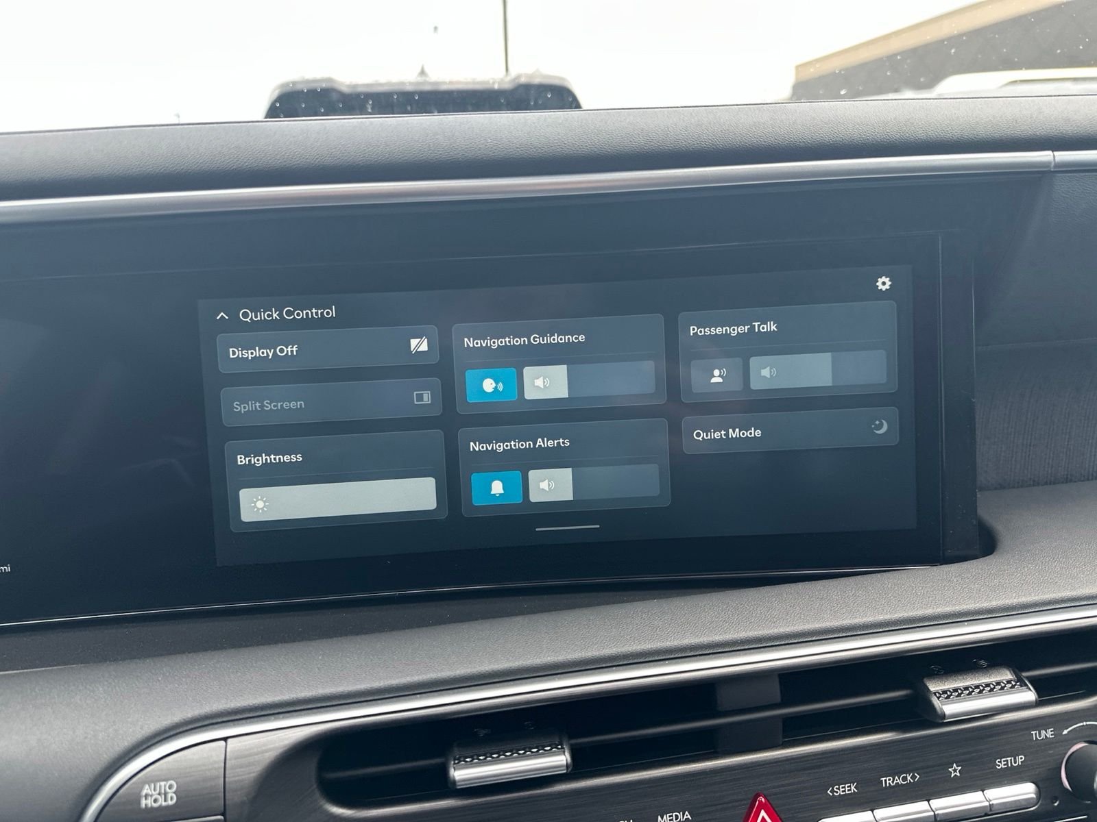 New 2026 Black Hyundai SEL Premium AWD image 60