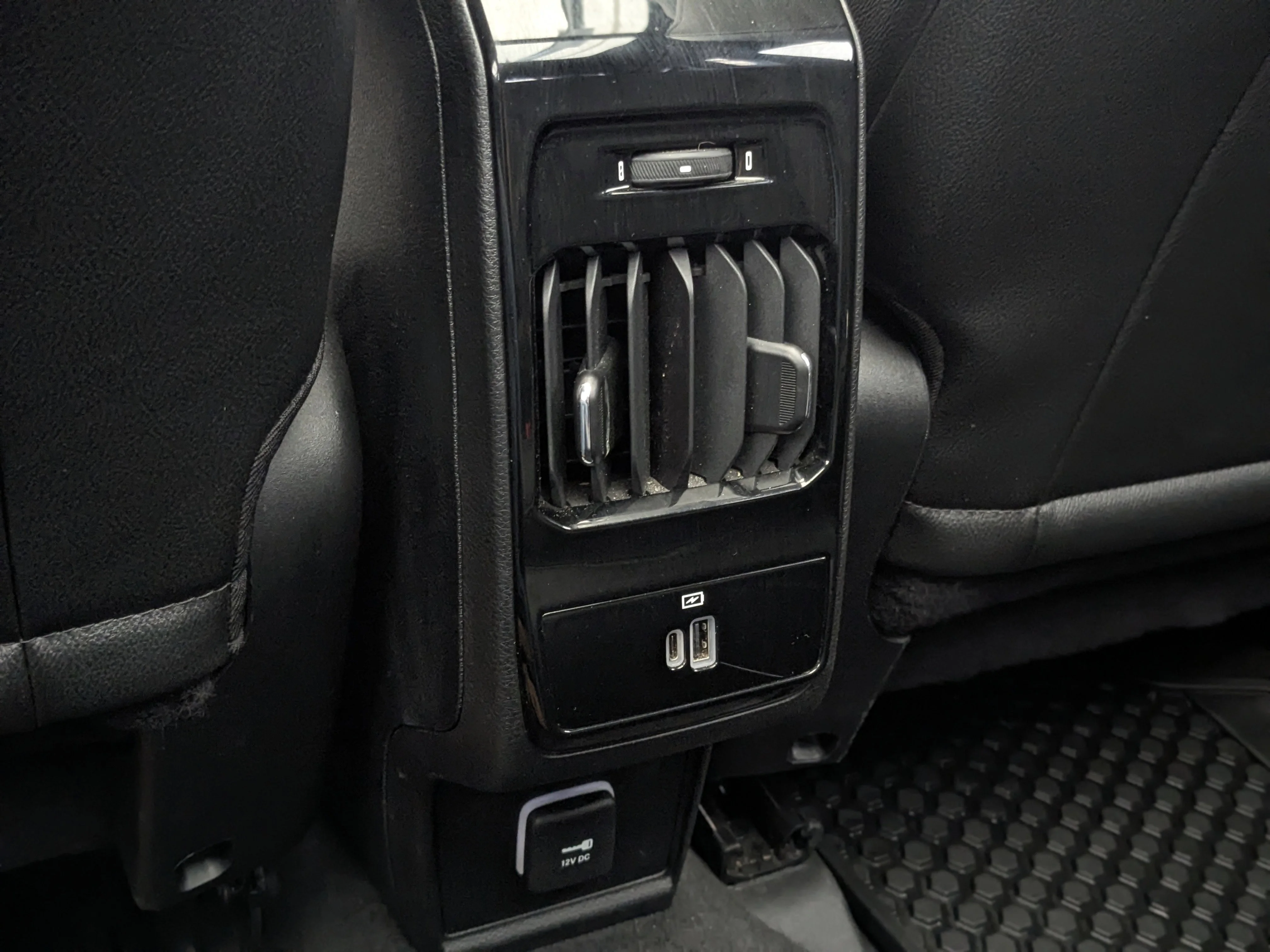 Used 2024 Black Jeep Trailhawk - Sun & Sound Group - Dual Pane Sunroof - Leather - NAV & More image 29