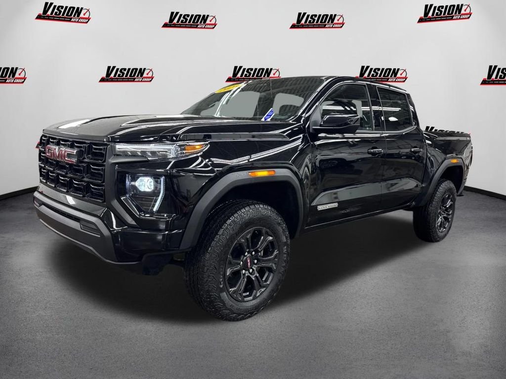 2025 GMC Canyon Elevation 4WD Crew Cab Short Box's photo