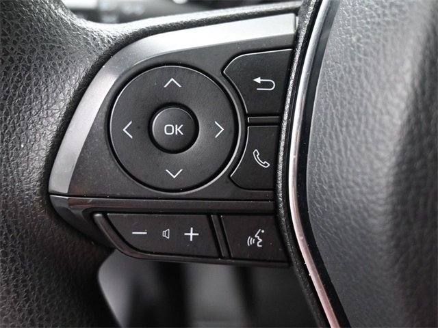 2020 Toyota Camry LE photo 3