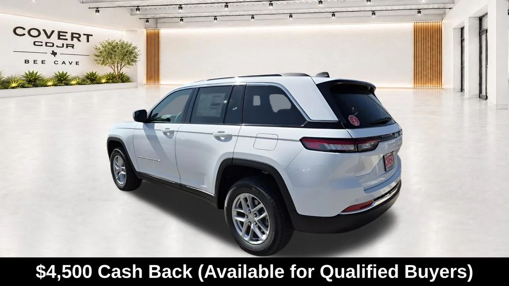 New 2026 Bright White Clear-Coat Exterior Paint Jeep Laredo X image 9