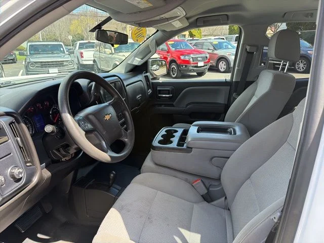 Used 2019 Summit White Chevrolet Silverado Custom image 12