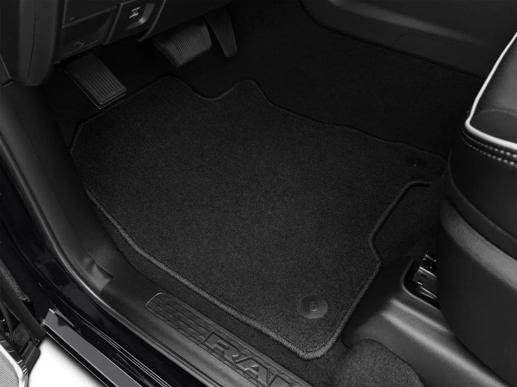 2026 RAM 2500 Laramie - Photo 33