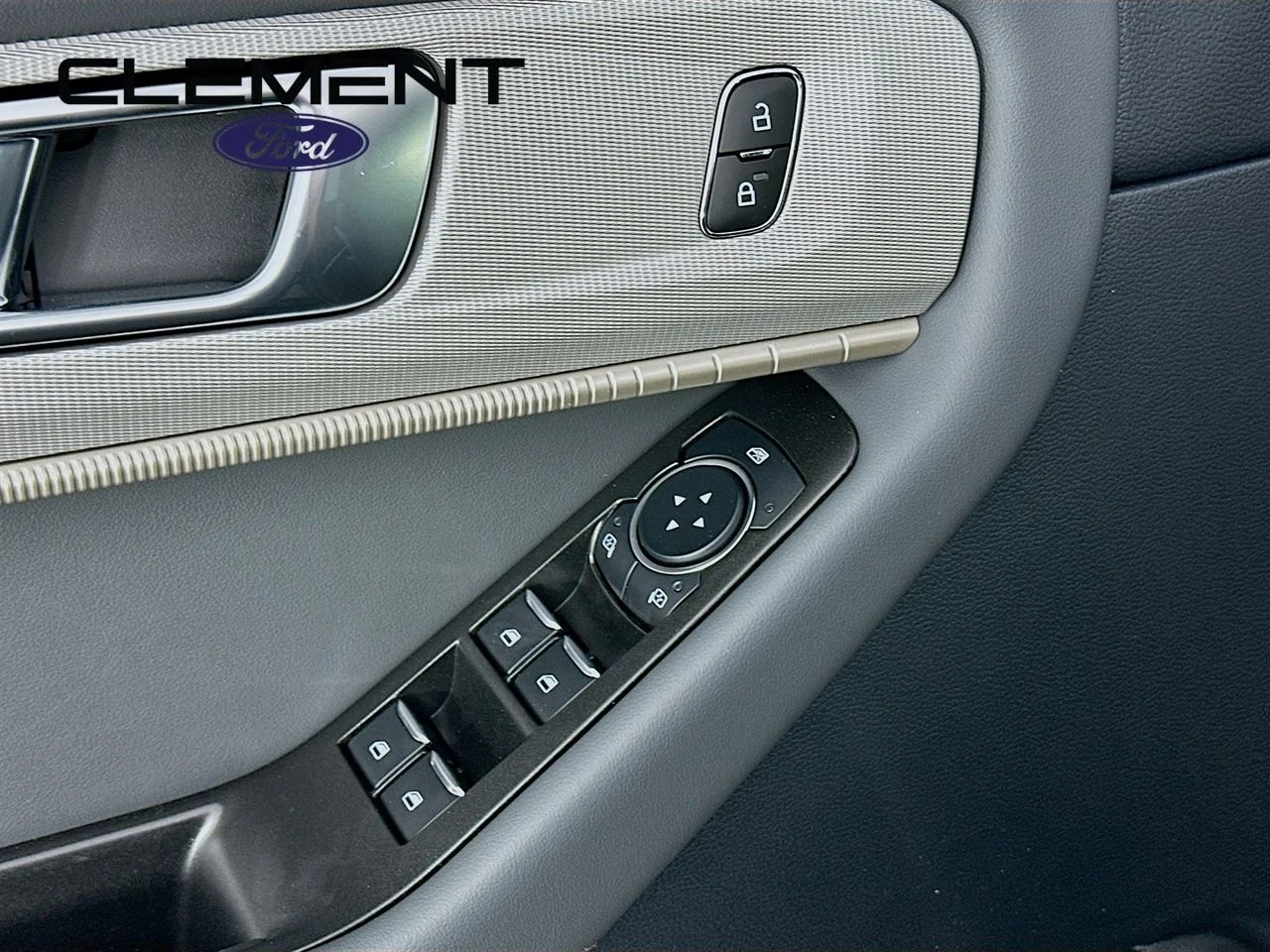 New 2026 Agate Black Metallic Ford Active image 23