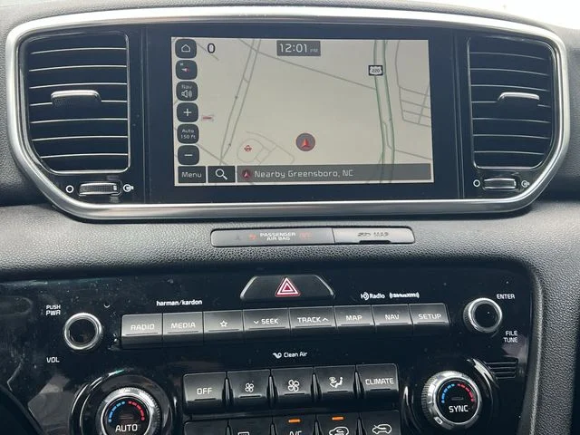 Used 2022 White Kia EX image 21