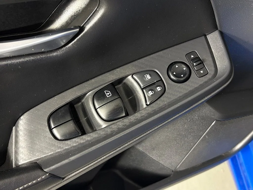 Used 2021 Blue Nissan SV image 14