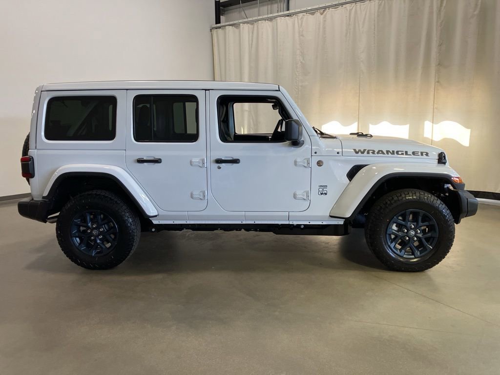 New 2026 Bright White Clear-Coat Exterior Paint Jeep 85th Anniversary image 26