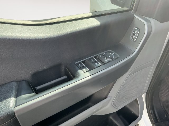 Used 2024 White Ford XLT image 10