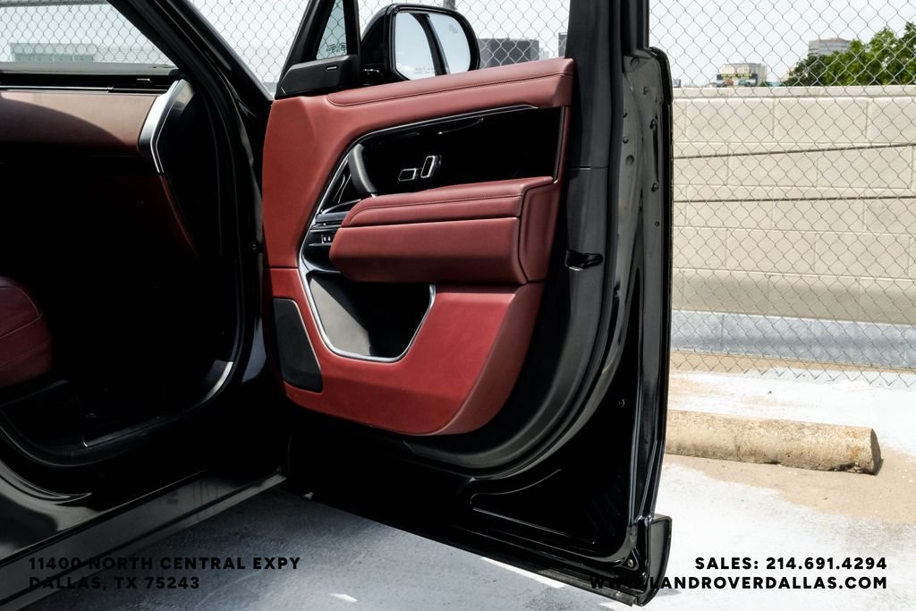 Used 2023 Santorini Black Metallic Land Rover SE image 51