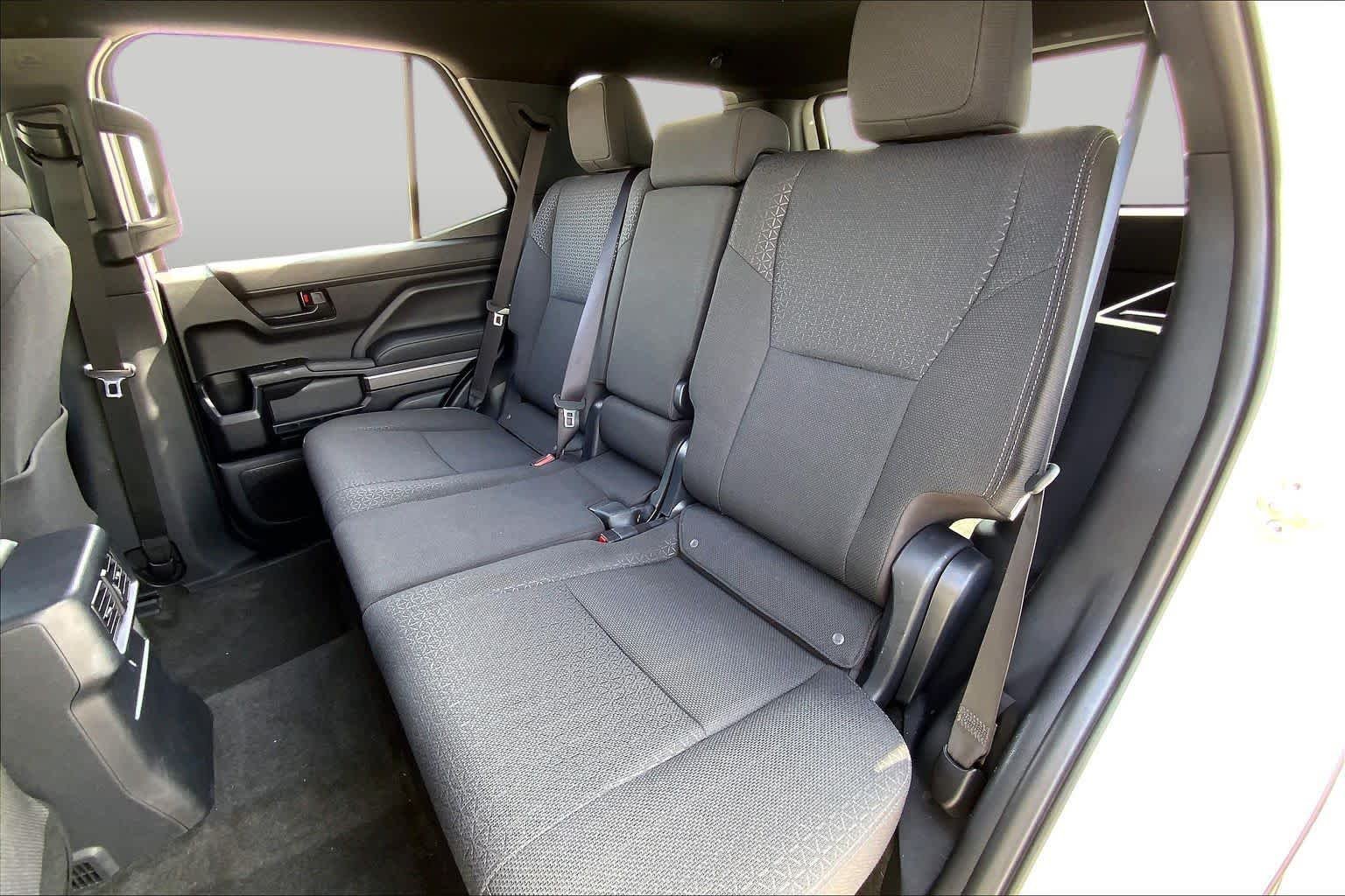 Used 2025 Ice Cap Toyota SR5 image 20