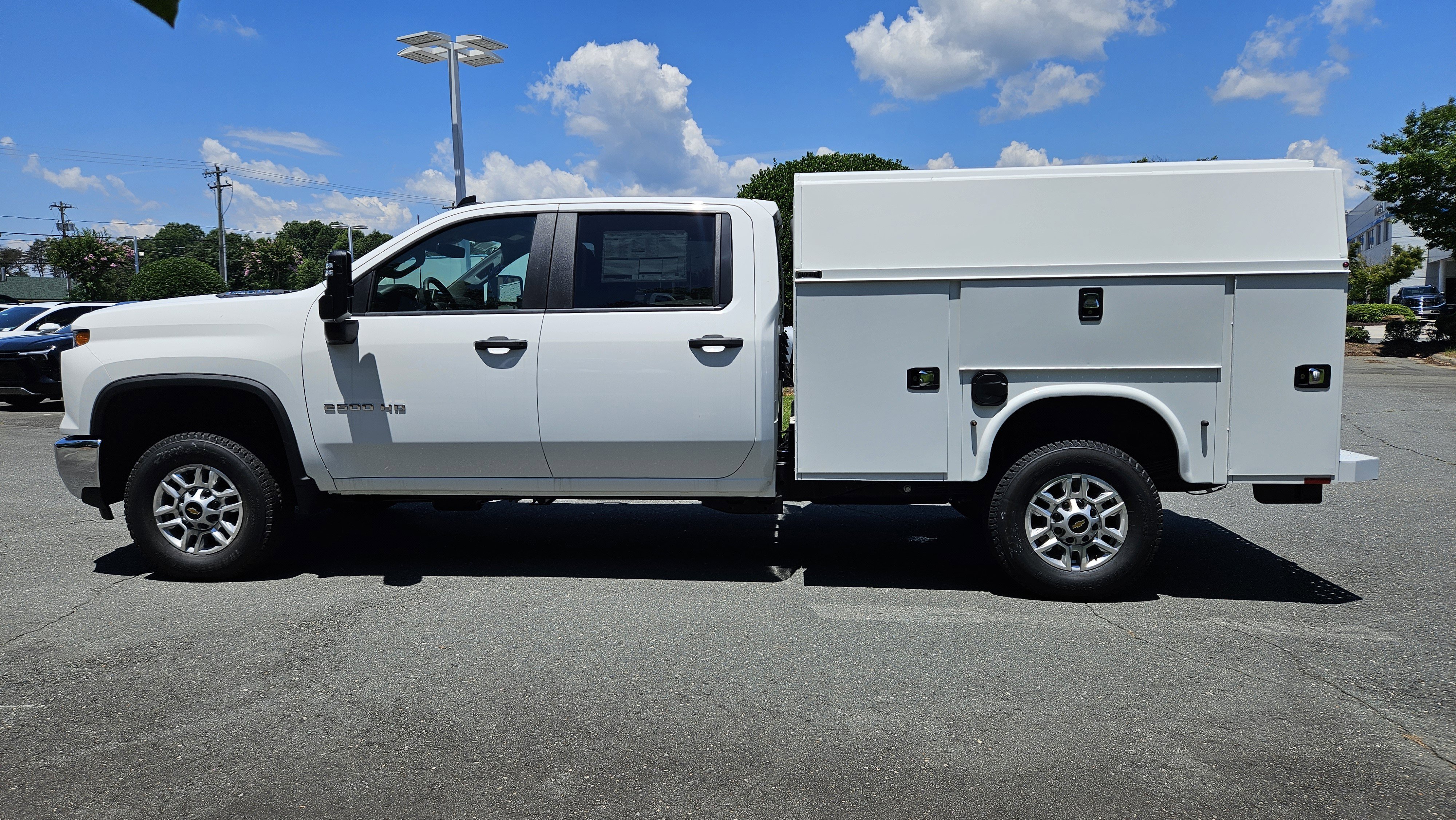 New 2025 Summit White Chevrolet WT image 2